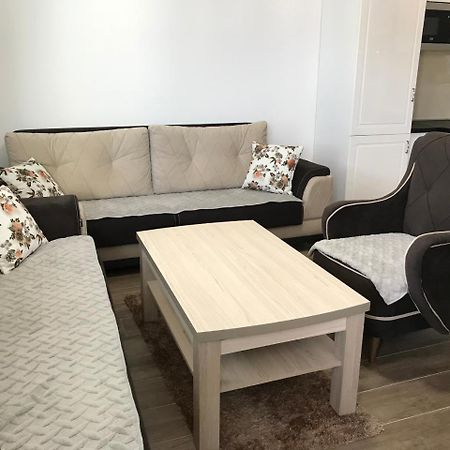 Apartmani Belma Dobra Voda Luaran gambar