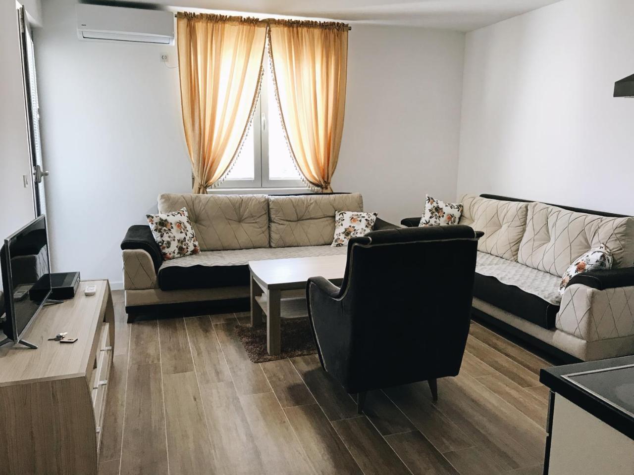 Apartmani Belma Dobra Voda Luaran gambar