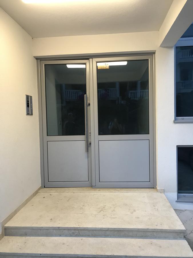 Apartmani Belma Dobra Voda Luaran gambar